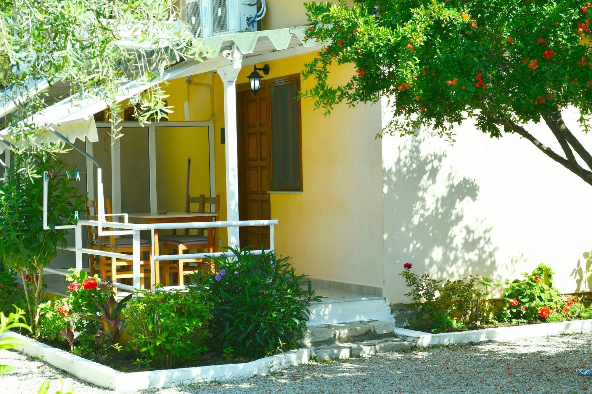 Garden Rooms Himare Eksteriør bilde