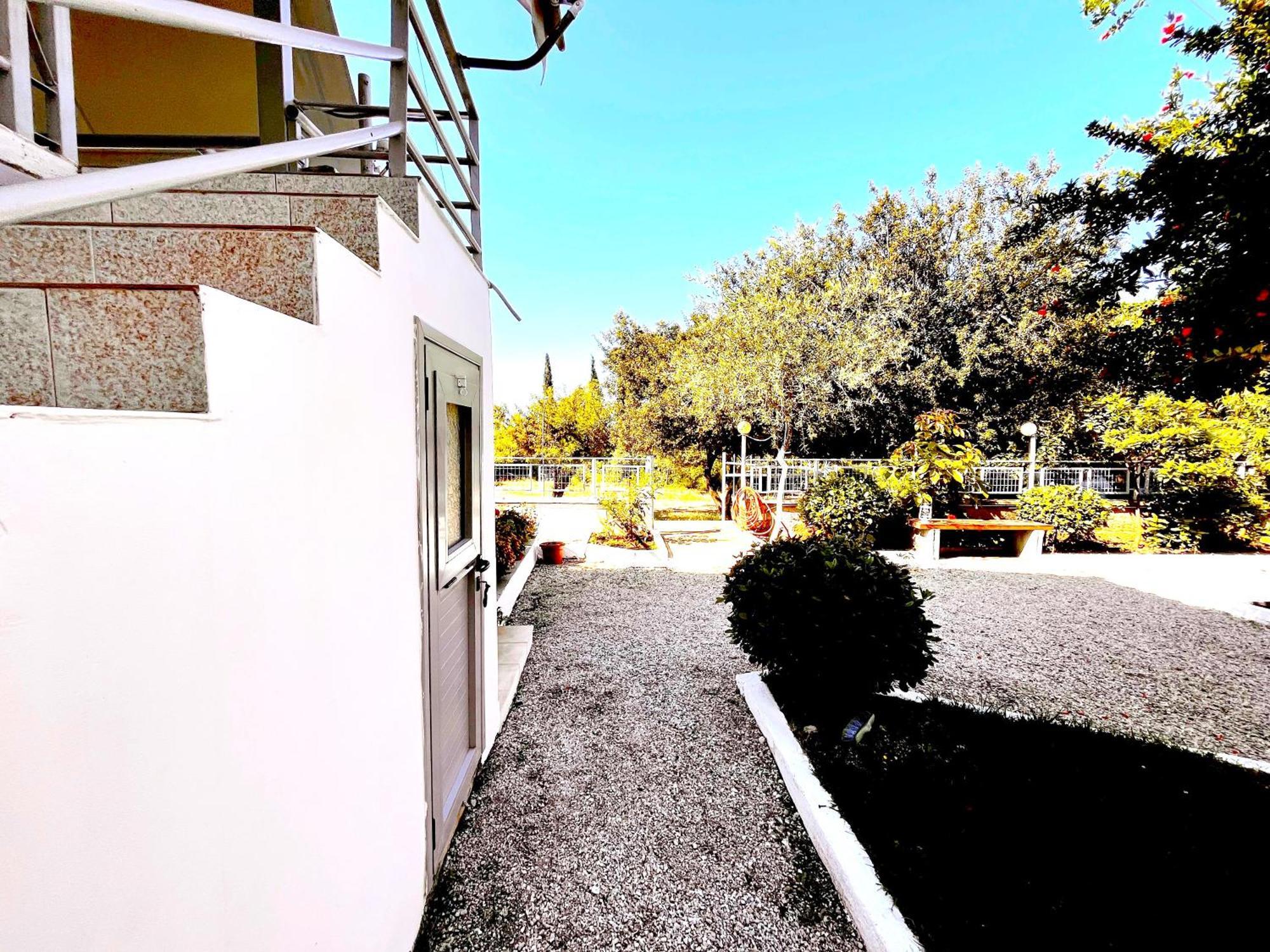 Garden Rooms Himare Eksteriør bilde