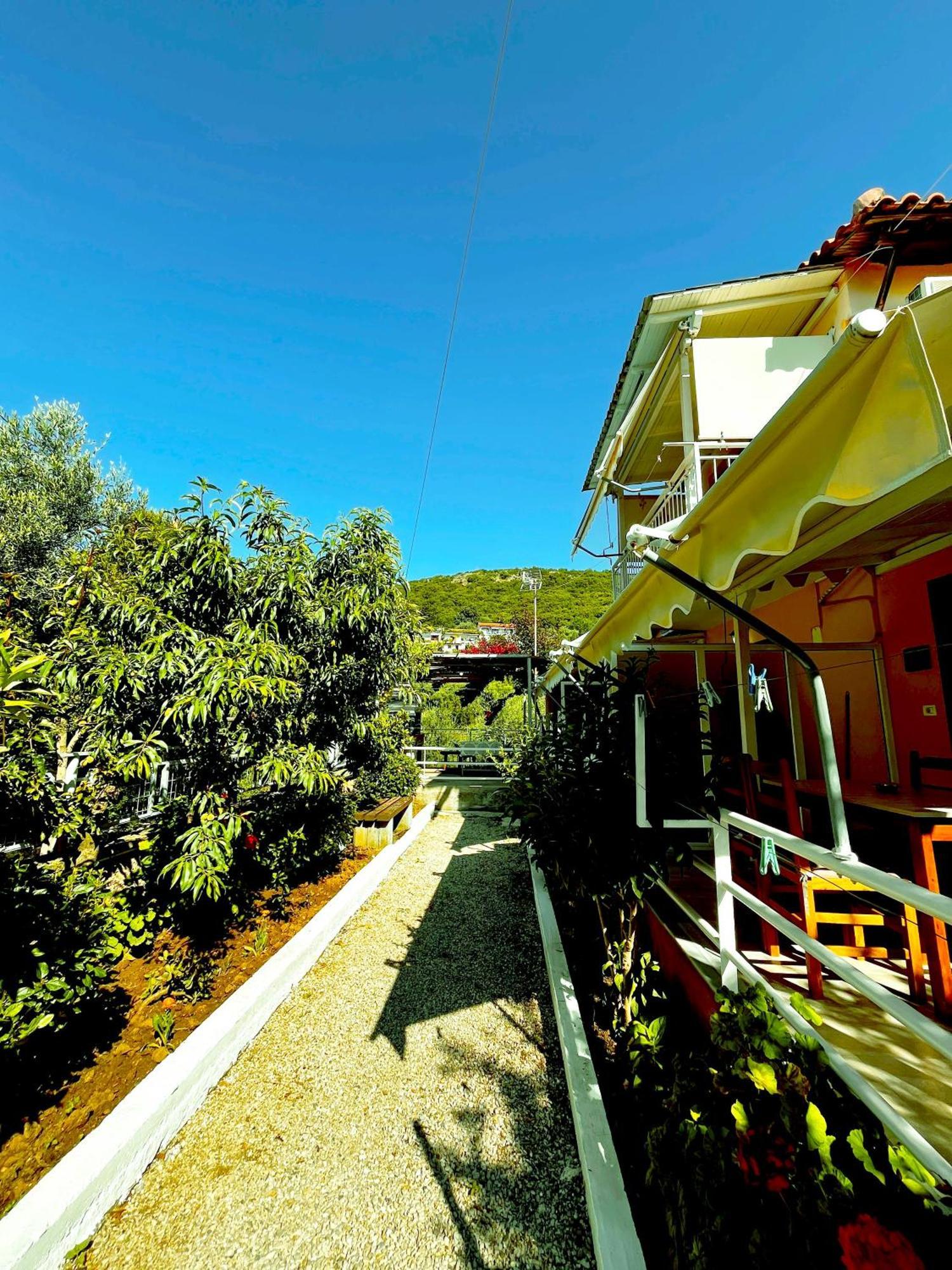 Garden Rooms Himare Eksteriør bilde