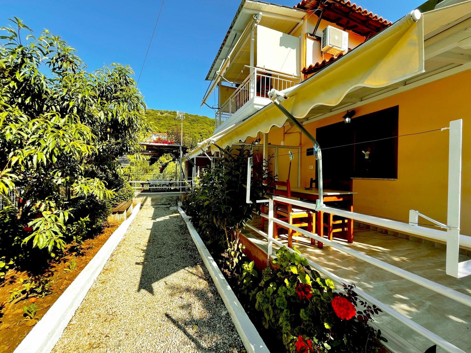 Garden Rooms Himare Eksteriør bilde