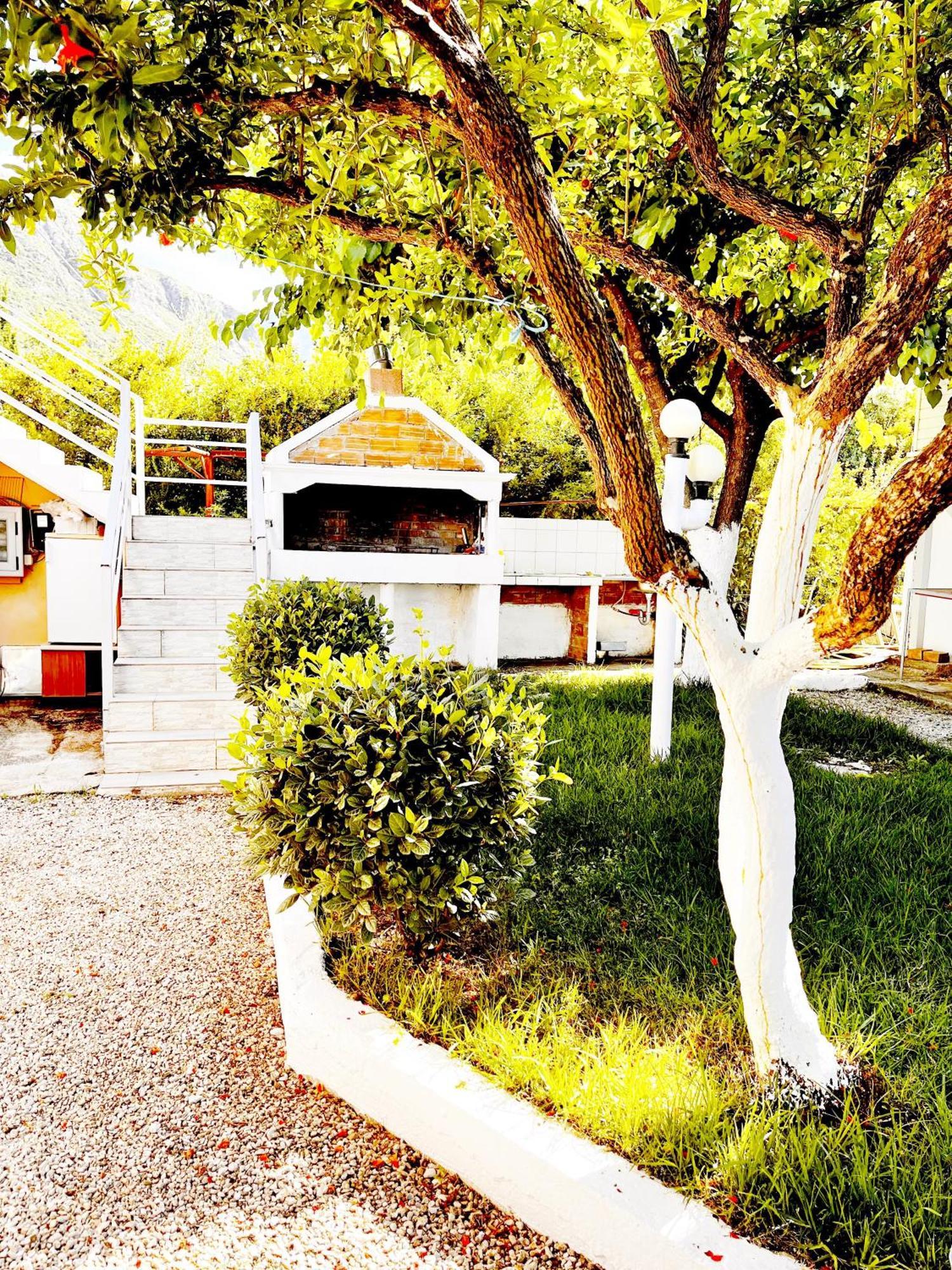 Garden Rooms Himare Eksteriør bilde